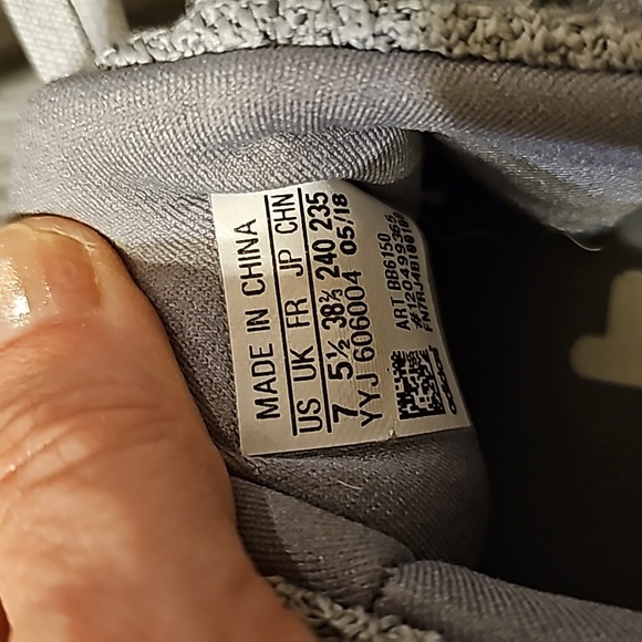 Adidas Ultraboost 4.0 Women's Running Shoes - Picture 5 of 9